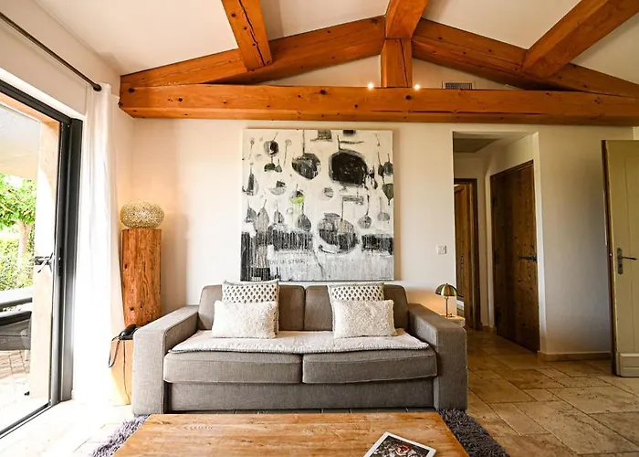Auberge De L\'Oumede