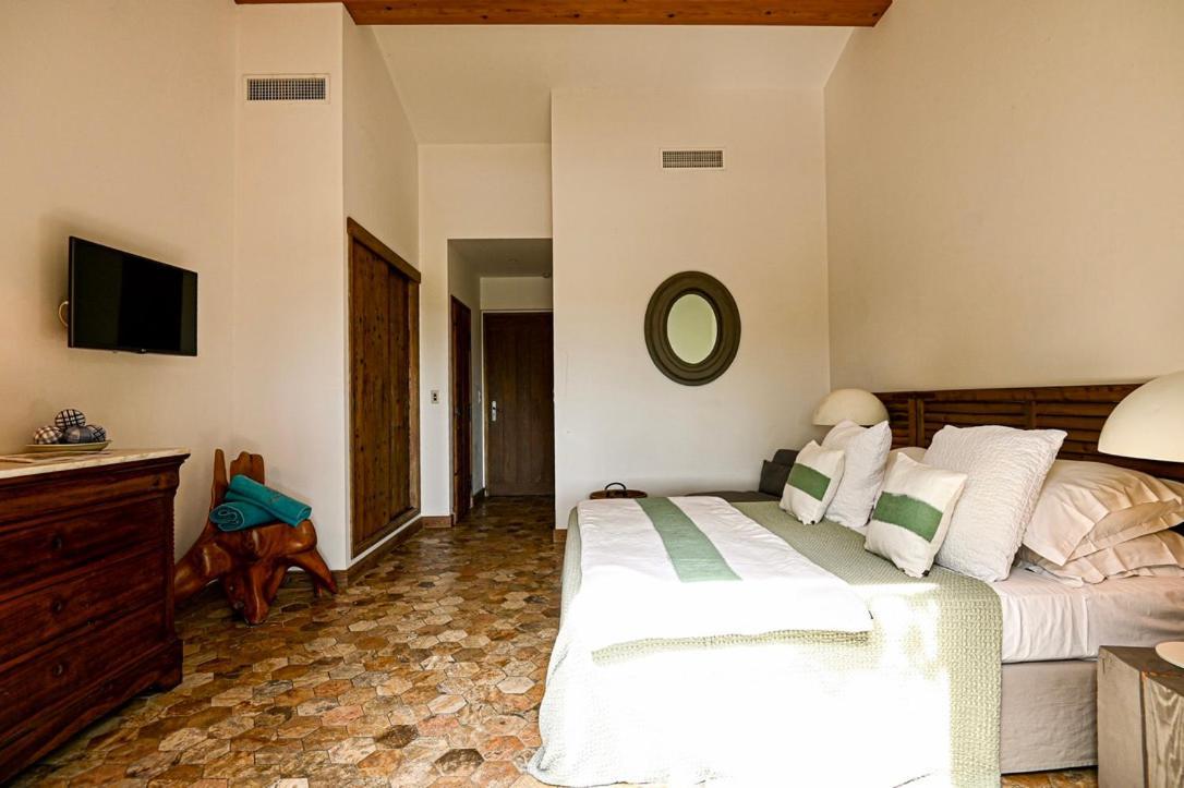 De L'oumede Aparthotel