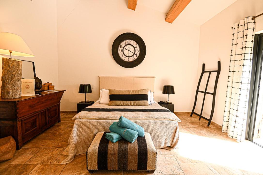 De L'oumede Aparthotel