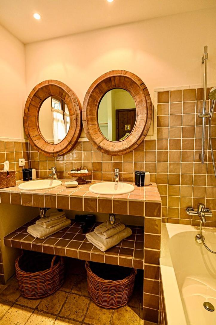 De L'oumede Aparthotel *